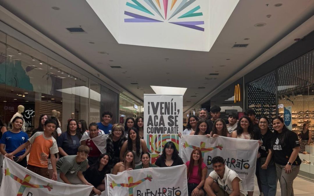 Jóvenes de la ACJ se capacitan como promotores de buentrato